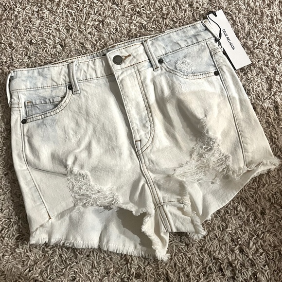 True Religion Shorts Ultra High Rise Fray Hem White Whisper Destroy Size 28 NWT - Picture 7 of 10